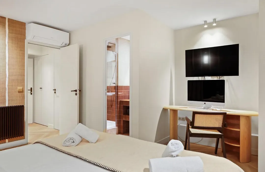 Basfroi Cosy Apartment 2-1